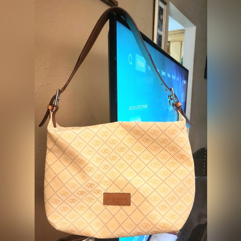 Dooney & Bourke